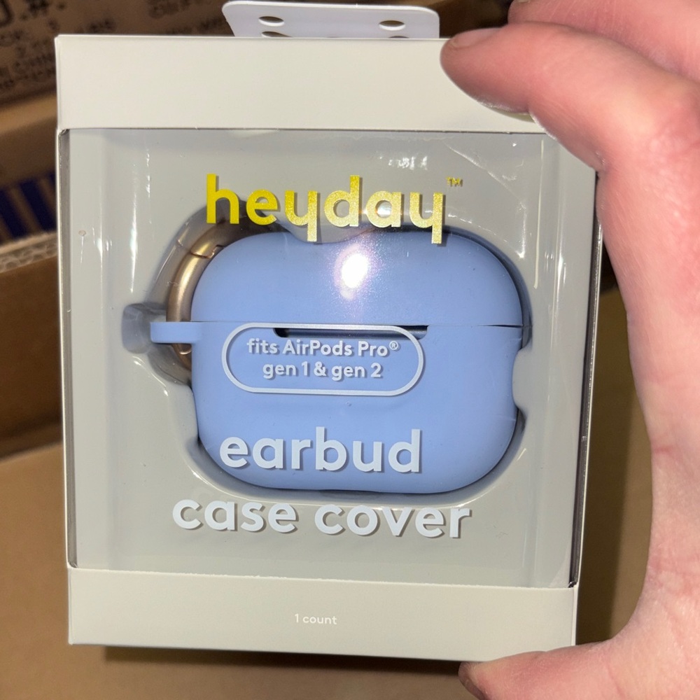 5/$10 Heyday Blue Earbud Case Cover